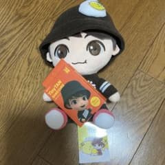 BTS Jung Kook ぬいぐるみと絆創膏セットのサムネイル