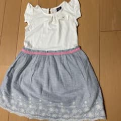 値下げ　新品タグ付き　babyGAp ワンピース  105 4yのサムネイル