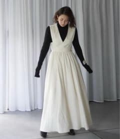 ETRE TOKYO Vネックサロペットワンピース ジャンパースカート ウール