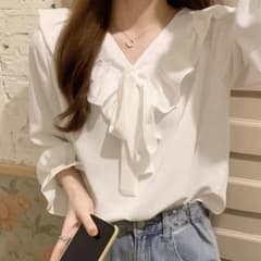SHEIN ブラウス　ホワイトのサムネイル