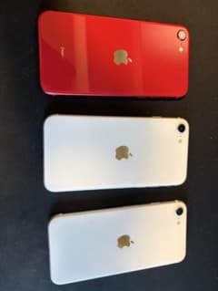 iPhone SE 第2世代 64GB 3台セット 動作品のサムネイル