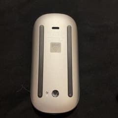 Magic Mouse（USB-C）- ブラック（Multi-Touch対応）のサムネイル