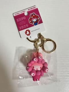 EXPO2025 推しカラーキーホルダー マイメロディ - メルカリ