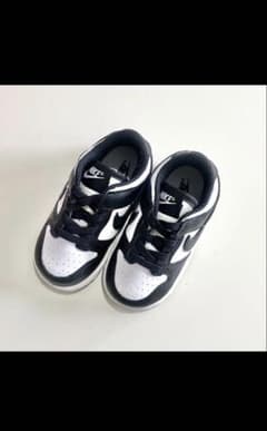 Nike Dunk Low 黒/白 スニーカーのサムネイル