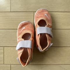 NIKEリトルリフト　リフト2 サーモンピンク キッズサンダルのサムネイル