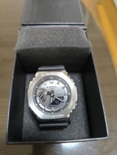 【美品】G-SHOCK　シルバー　GM-2100 5611*JA#のサムネイル
