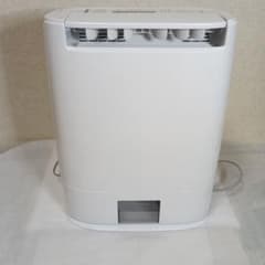 ジャンク品】Panasonic 衣類乾燥除湿機 F-YZUX60 本体 - メルカリ