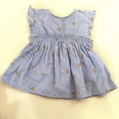 美品　petit main チェリー刺しゅうブラウス 110cnのサムネイル