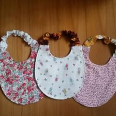 あらちゃん様、専用！！ハンドメイドのスタイセット☆のサムネイル