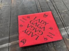 (新品)レディーガガ VIPGOLD バンダナ 〜最安値〜 ラスト1個)レディーガガ VIPGOLD 最前列 バンダナ 赤〜最安値〜 - メルカリ