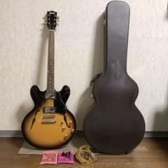 美品！バーニー♦︎ハードケース付チューナー、弦、ケーブルのおまけ付き