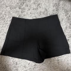 ショートパンツのサムネイル