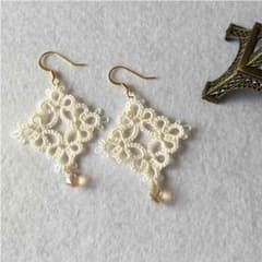 ☆レースで編み込んだピアス☆のサムネイル