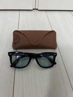 Ray-Ban WAYFARER サングラス ブラックのサムネイル