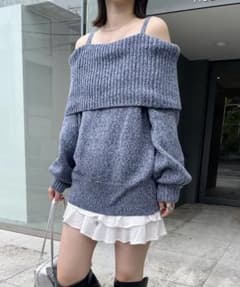 【新品未着用】mline オフショルミニニットワンピースのサムネイル