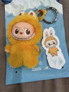 POP MART イニシャルラブブ　Yのサムネイル