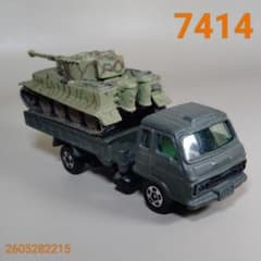 ♦はるのかーちゃん♦5868 分解修復塗装 戦車積載 トミカ日産トラック 7414 戦車積載 塗装修復トミカ 2000年 日産ディーゼルコンドル1/104