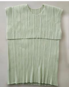 PLEATS PLEASE ノースリーブ トップス