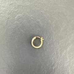 ete フープピアス 【片耳のみ】 k10 10金 - メルカリ