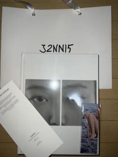 アイドル JENNIE <J2NNI5> Photobook First Edition JENNIE <J2NNI5> Photobook First Edition - メルカリ