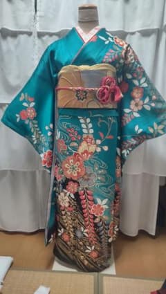 振り袖一式　中古美品　おまけ付きのサムネイル