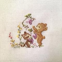 クロスステッチ完成品 ヴェロニク・アンジャンジェ くまさんと