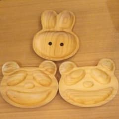 木の動物のお皿　３点セットのサムネイル