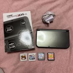 New Nintendo 3DS LL 本体 充電器・ゲームソフト付きのサムネイル