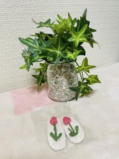 チューリップ刺繍のヘアゴムのサムネイル