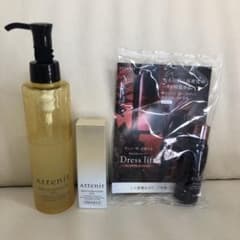 ♡ワイルドストロベリー※プロフ必読様専用♡のサムネイル
