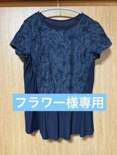 美品【PINORE】　花柄刺繍のネイビーチュニック(M)のサムネイル