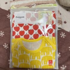 ユニクロ 肌着 ロンパースのサムネイル