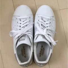 adidas スタンスミス 23.5㎝のサムネイル