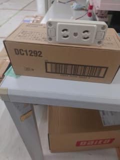 東芝ライテック ダブルコンセント DC1292 20個入のサムネイル