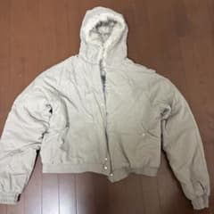 ファー付きグレージャンパーのサムネイル
