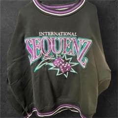 SEQUENZ オーバーサイズトレーナーのサムネイル