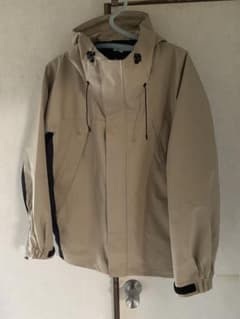 charee braver のジャンパーのサムネイル