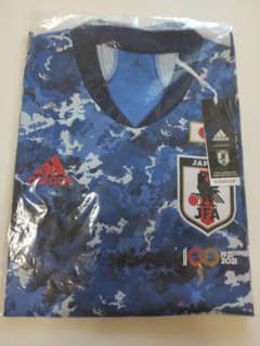 アディダス　サッカー日本代表ユニフォームのサムネイル