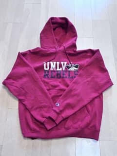 ★*★様 Champion UNLV REBELS 赤パーカー Lのサムネイル