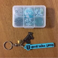ユニゾンスクエアガーデン 缶バッジピルケースとキーホルダーのサムネイル