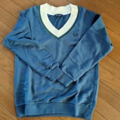 17600円未使用FRED PERRY Vネック スウェット Sオーバーサイズ