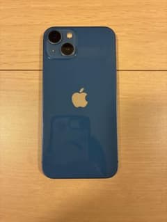 Apple iPhone 13 128GB 本体のサムネイル