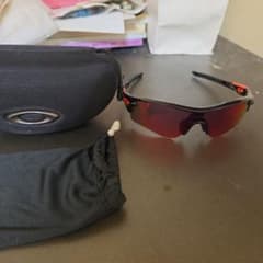 OAKLEY サングラス　ケース付き　ほぼ未使用のサムネイル
