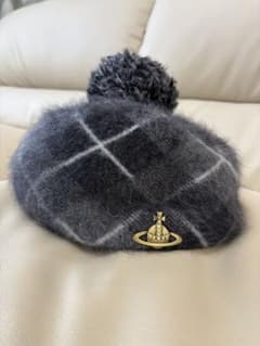 【値下げ中】Vivienne Westwood グレー ベレー帽【良品】のサムネイル