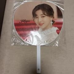 twice ジヒョ うちわ #dreamday 東京ドーム - メルカリ