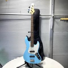 中古 Bacchus エレキベース WJB-330R ケース付き 水色 中古 Bacchus エレキベース WJB-330R ケース付き 水色 - メルカリ