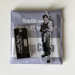 Stray Kids バンチャン 展示会 ミニアクリルスタンド GIANT - メルカリ