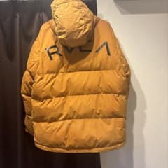 限定値下げ！RVCA オレンジ ダウンジャケット フード付き - メルカリ
