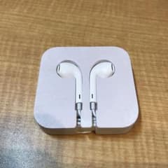 iPhoneイヤホン 純正 3.5mmミニプラグ仕様のサムネイル
