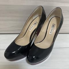 【美品】ダイアナ 23 パンプス バイカラー エナメル 楽天市場】DIANA ダイアナ エナメル パンプス 美品 21 1/2 ベージュ